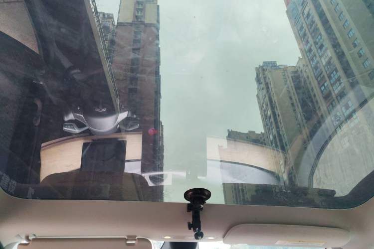 Used Tesla Model Y 2022 Long-Range All-Wheel-Drive Version