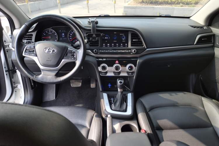 Used Hyundai Elantra 2019 1.5L CVT ZhiXuan – Elite Version

