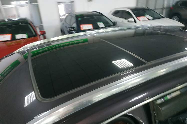 Used Buick Envision 2017 20T Two-Wheel Drive Luxury Model
