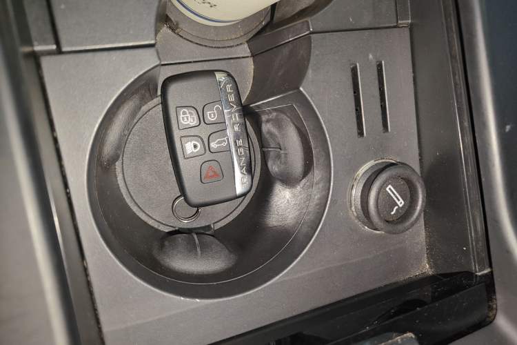 Used Land Rover Discovery Sport 2019 240 PS PURE Edition China VI Standard
