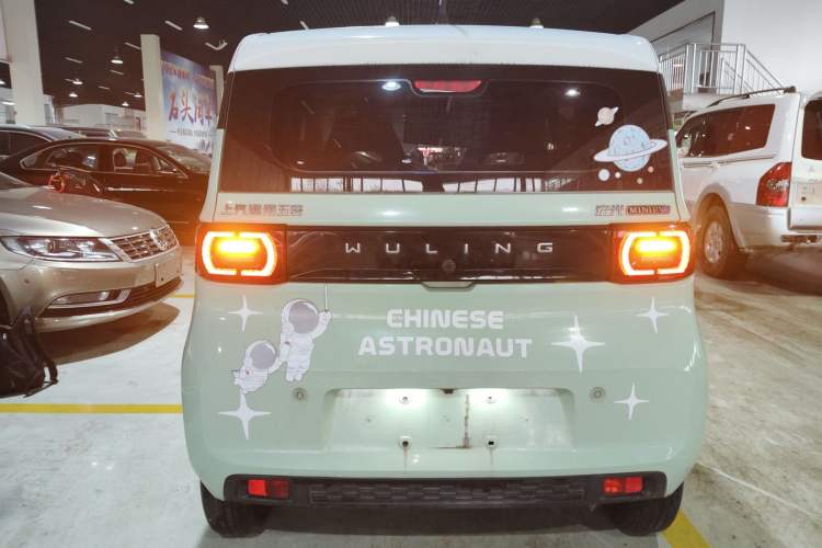 Used Wuling Hongguang MINIEV 2021 Macaron Premium Model – Lithium Iron Phosphate
