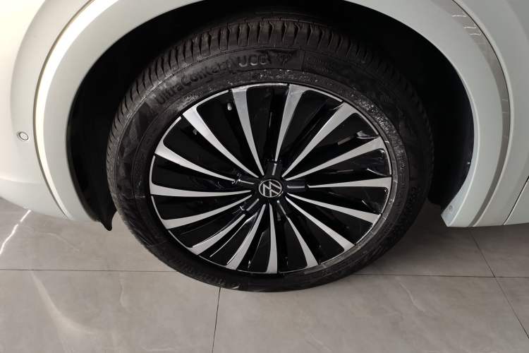 Used Volkswagen Viloran 2020 380TSI Prestige Edition
