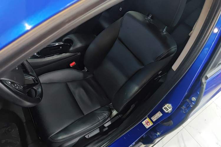 Used Honda Vezel 2015 1.8L CVT 2WD Luxury Model