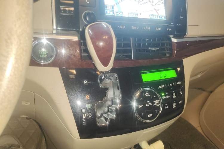 Used Toyota Previa 2012 2.4L 7-Seater Luxury Edition