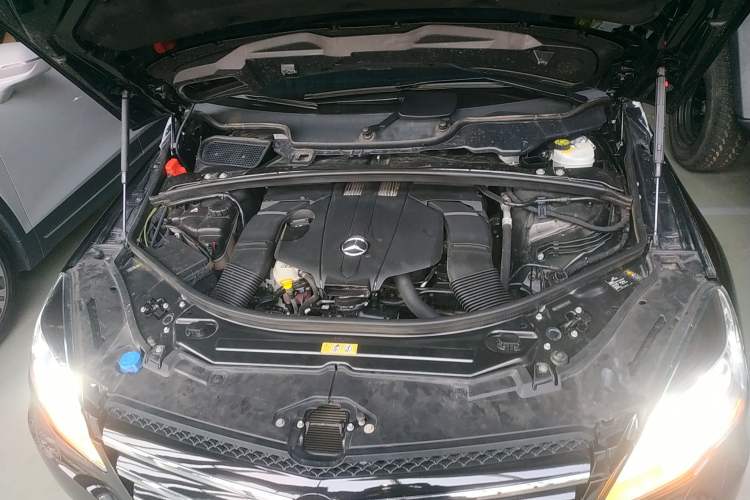 Used Mercedes-Benz R-Class 2014 R 320 4MATIC Business Model