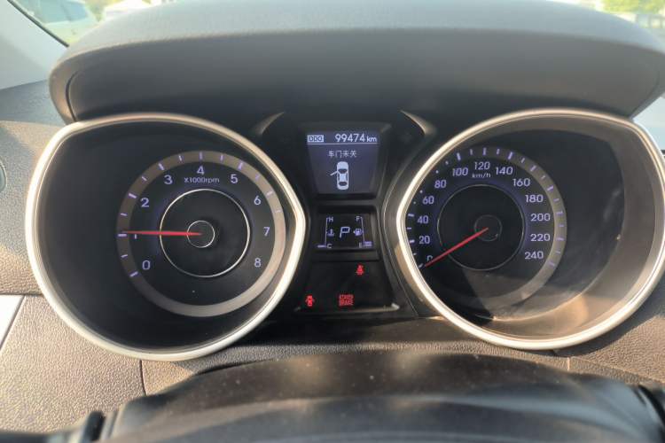 Used Hyundai Elantra 2015 1.6L Automatic Leading Model
