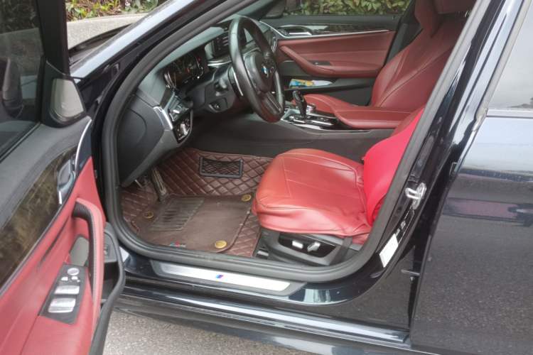 Used BMW 5 Series 2018 Restyled 530Li Luxury Edition M Sport Package
