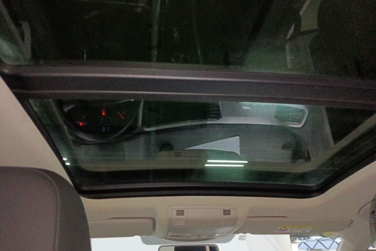 Used Volkswagen T-ROC 2022 280TSI DSG Two-Wheel Drive Elite PLUS
