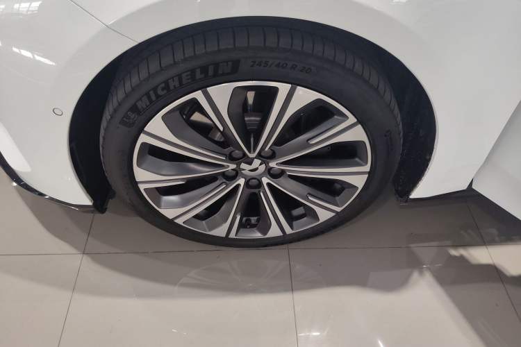 Used Nio ET5 2025 75 kWh
