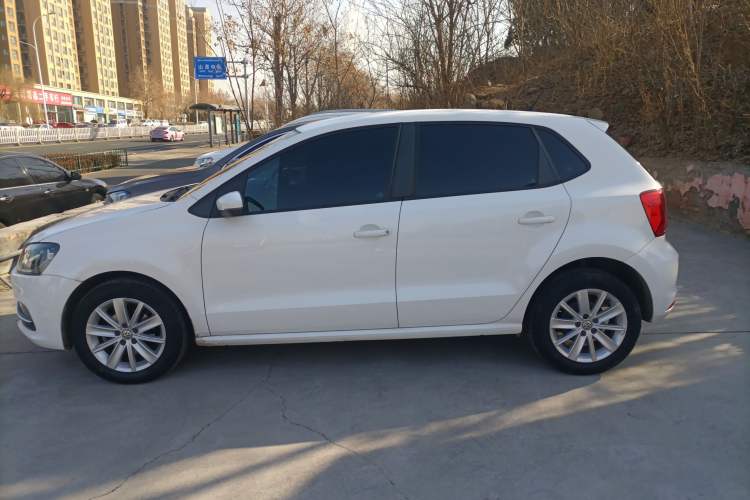 Used Volkswagen Polo 2014 1.6L Automatic Comfort Edition