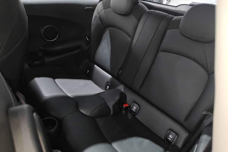 Used MINI MINI 2018 1.5T COOPER Artist