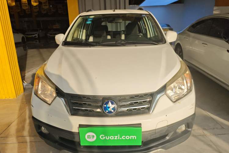 Used Venucia R50X 2015 1.6L Automatic Trend Edition