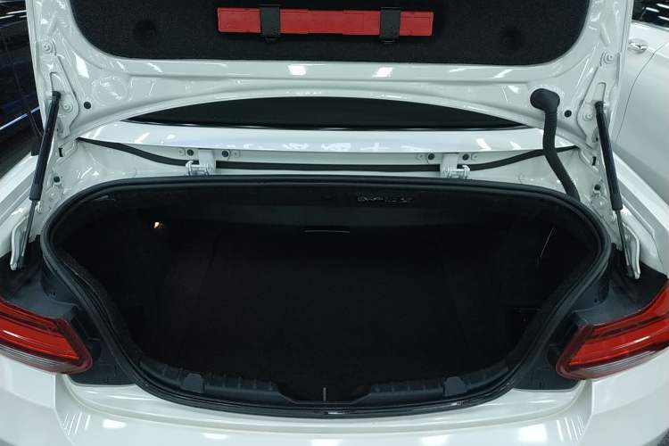 Used BMW 2 Series 2018 220i Convertible Coupe Sports Design Package
