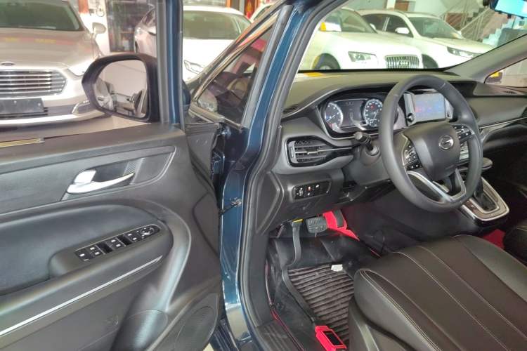 Used GAC Trumpchi M6 2021 270T DCT Luxury Edition (7 Seats)
