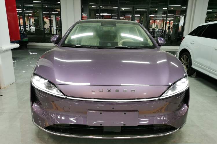 Used Hima Luxeed S7 2024 Pro Model
