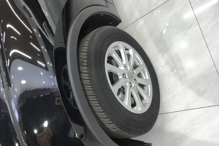 Used Buick Envision 2017 20T Two-Wheel Drive Luxury Model
