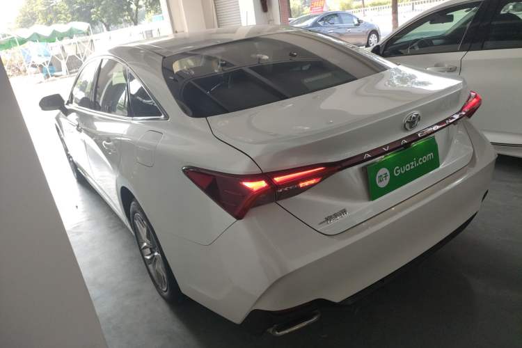 Used Toyota Avalon 2019 2.0L Ambition Edition China VI
