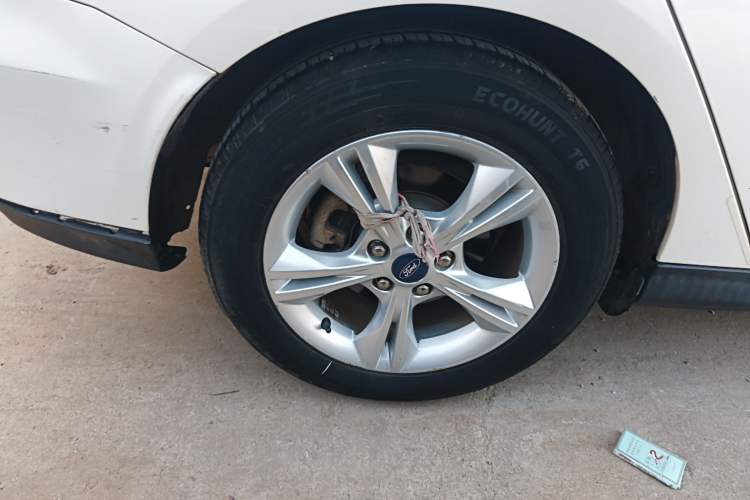 Used Ford Focus 2015 Sedan 1.6L Automatic Comfort Model
