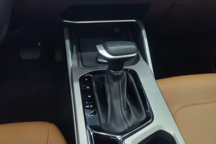 Used Geely Auto Emgrand 2025 4th Generation 1.5L CVT Flagship Version
