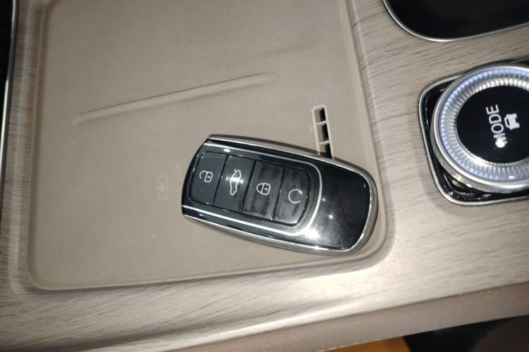 Used Chery Tiggo 8 PLUS 2025 290TGDI DCT Prestige 5-Seater