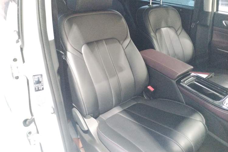 Used GAC Trumpchi M6 2023 PRO 270T DCT Luxury Edition
