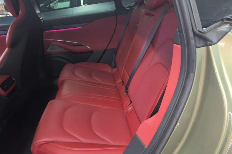 Used  SU7 2024 Four-Wheel Drive Ultra-Long Range Advanced Intelligent Driving Max Edition