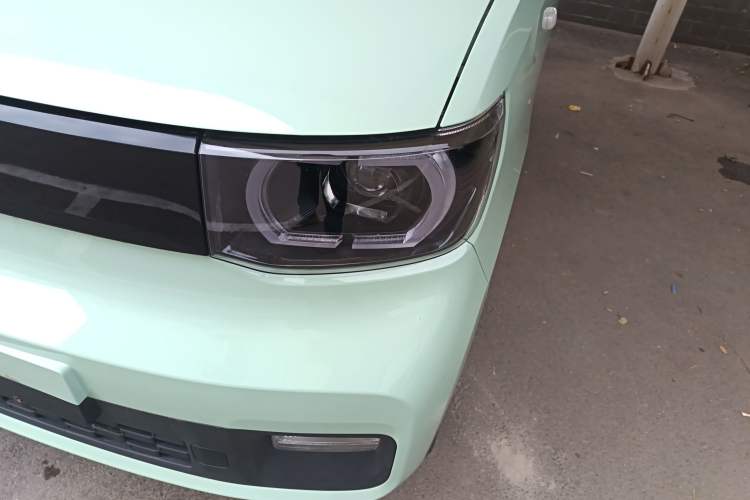 Used Wuling Hongguang MINIEV 2021 Macaron Fashion Model Lithium Iron Phosphate
