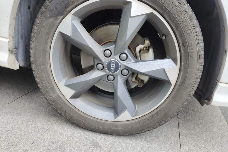 Used Audi Q3 2021 35 TFSI Fashion Dynamic Model
