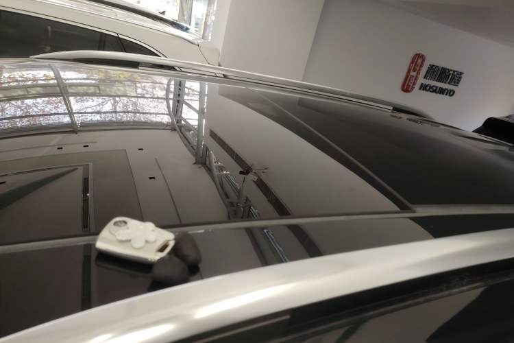 Used Volkswagen Tiguan L 2023 330TSI Automatic Two-Wheel Drive R-Line Enjoyment Edition
