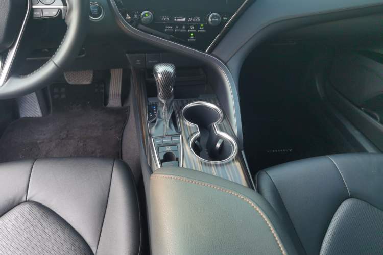 Used Toyota Camry 2019 Revised Version 2.5G Luxury Edition
