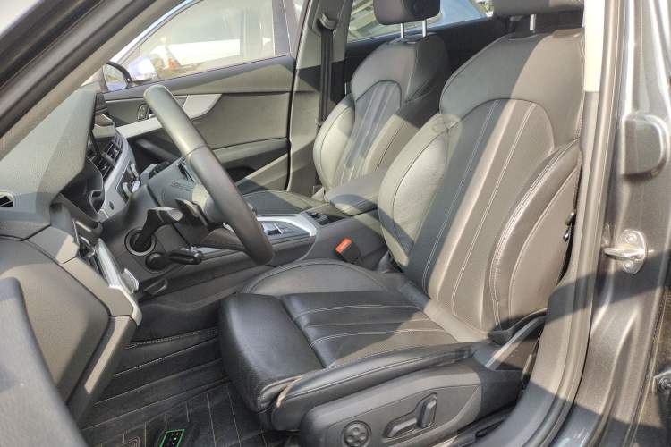 Used Audi A4L 2022 40 TFSI Fashion Dynamic Model