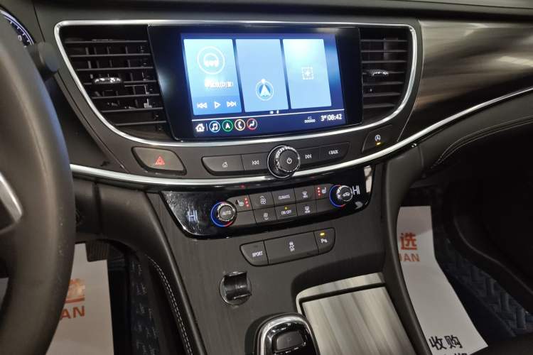 Used Buick LaCrosse 2022 652T Luxury Version
