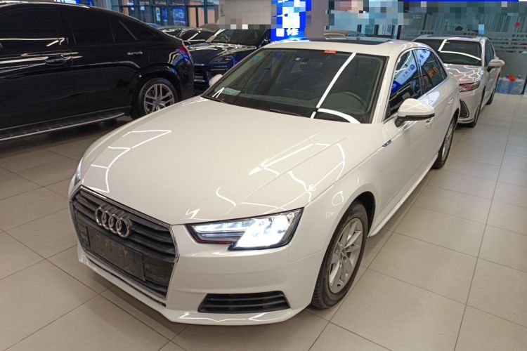 Used Audi A4L 2017 40 TFSI Ambition Edition
