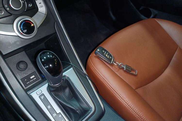 Used Hyundai Elantra 2016 1.6L Automatic Smart Version