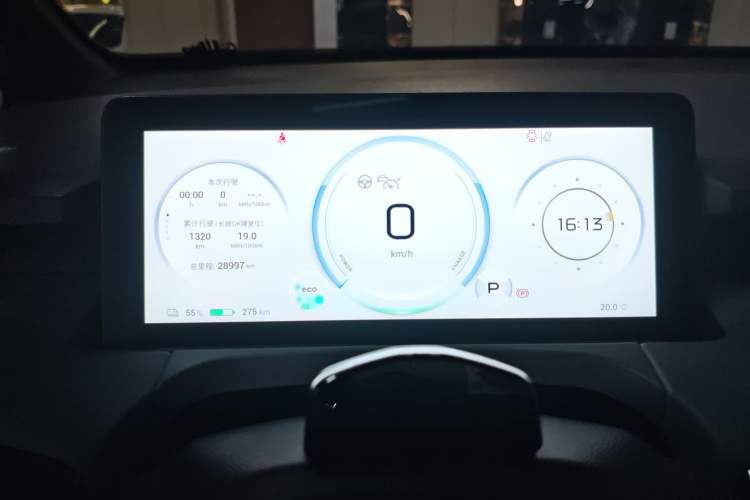 Used AION Y 2022 70 Tech Edition Lithium Iron Phosphate
