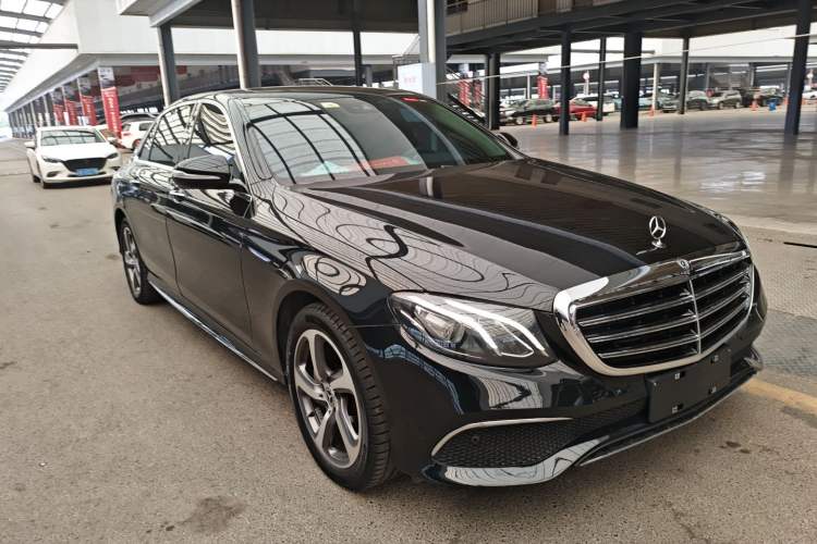 Used Mercedes-Benz E-Class 2017 E 300 L Sporty and Stylish Model
