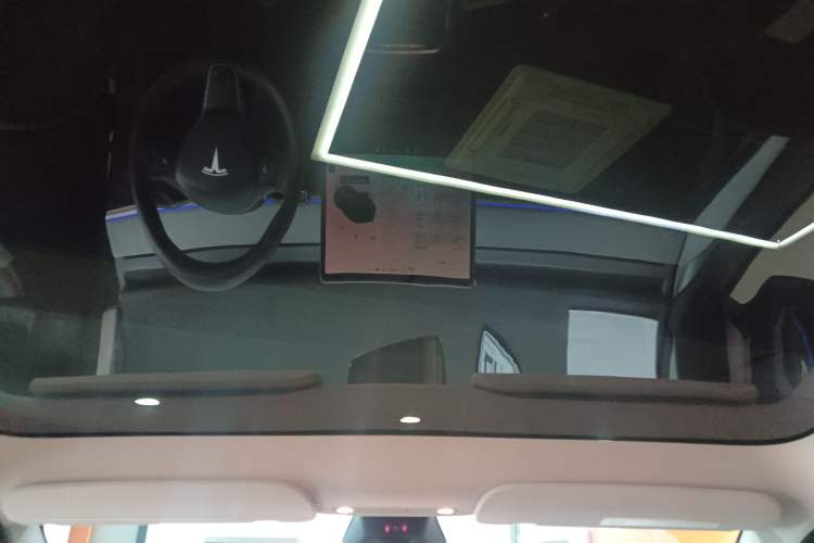 Used Tesla Model Y 2024 Rear-Wheel-Drive Version
