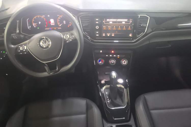 Used Volkswagen T-ROC 2020 280TSI DSG Two-Wheel Drive Comfort Version