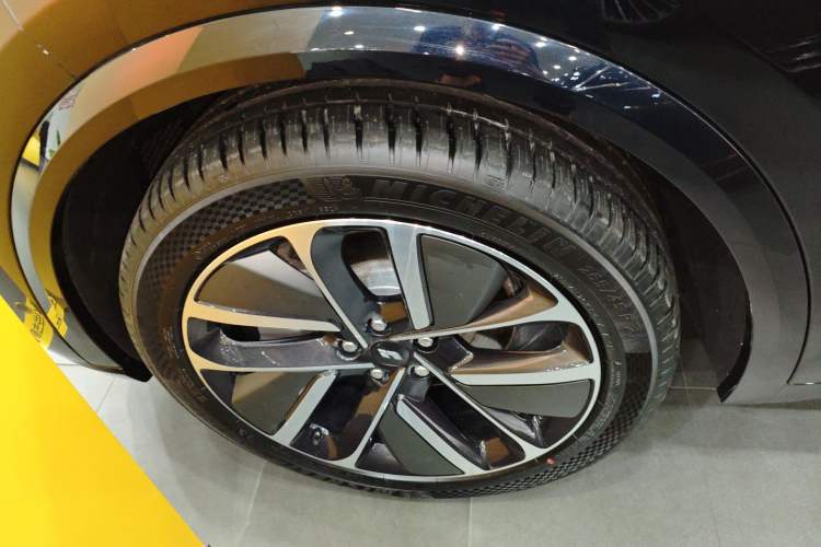 Used Li Auto L9 2024 Ultra Model
