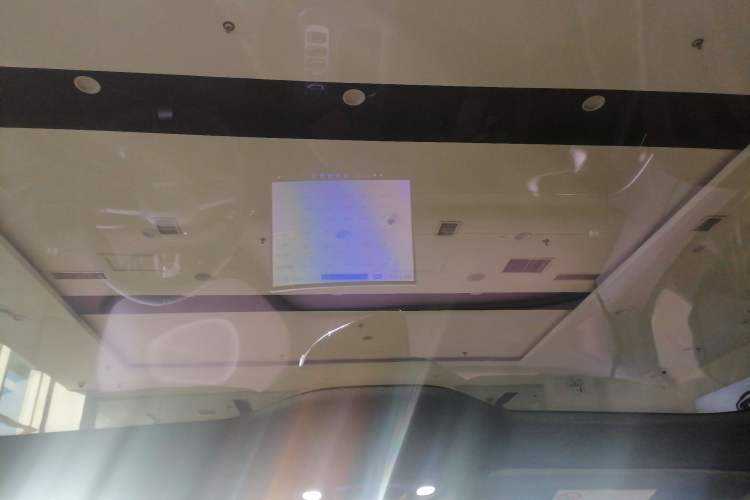 Used  SU7 2024 Rear-Drive Ultra-Long Range Advanced Pro-Level Intelligent Driving Version
