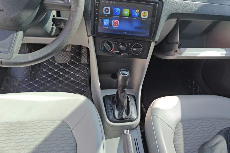 Used Skoda Rapid 2016 1.6L Automatic Chuanxing Edition
