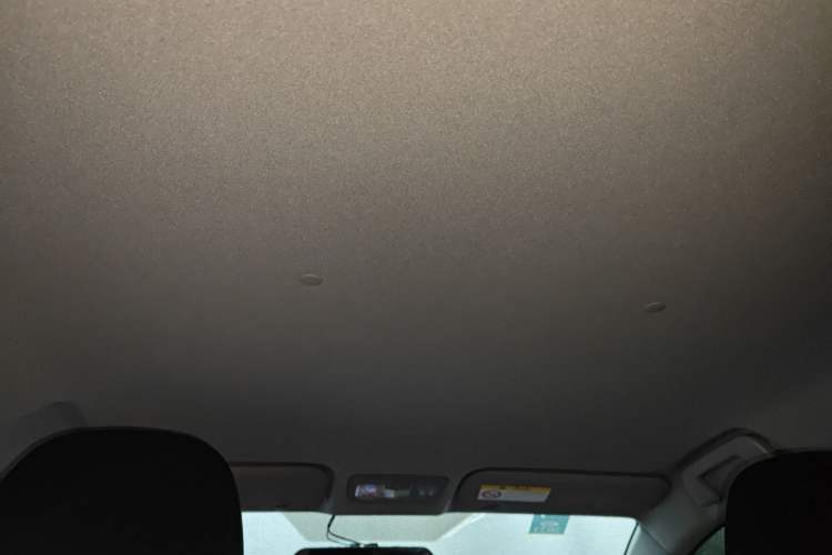 Used Toyota YARiS L 2019 1.5E CVT Dynamic Edition China VI compliant
