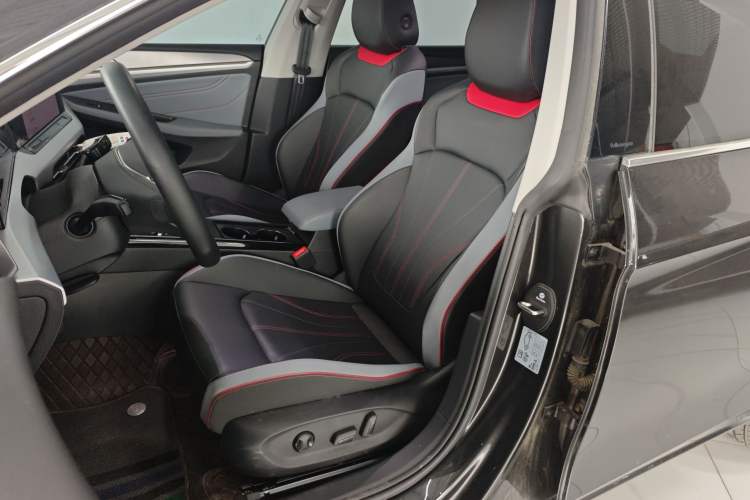 Used Volkswagen Lamando 2025 Lavida L 280TSI DSG Cool & Spicy PLUS Edition