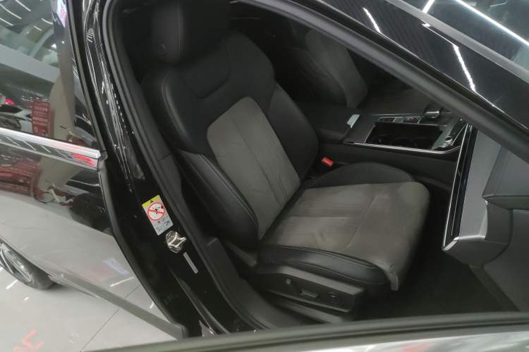 Used Audi A6L 2021 40 TFSI Luxury Dynamic Edition
