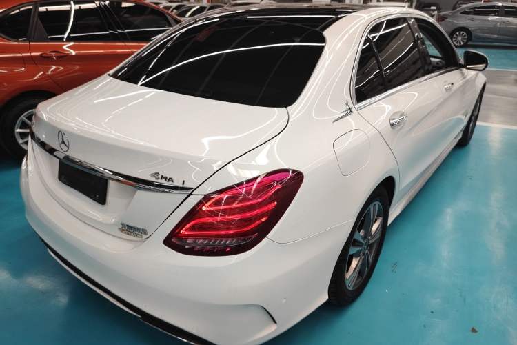 Used Mercedes-Benz C-Class 2017 Facelift C 200 L Sport Edition
