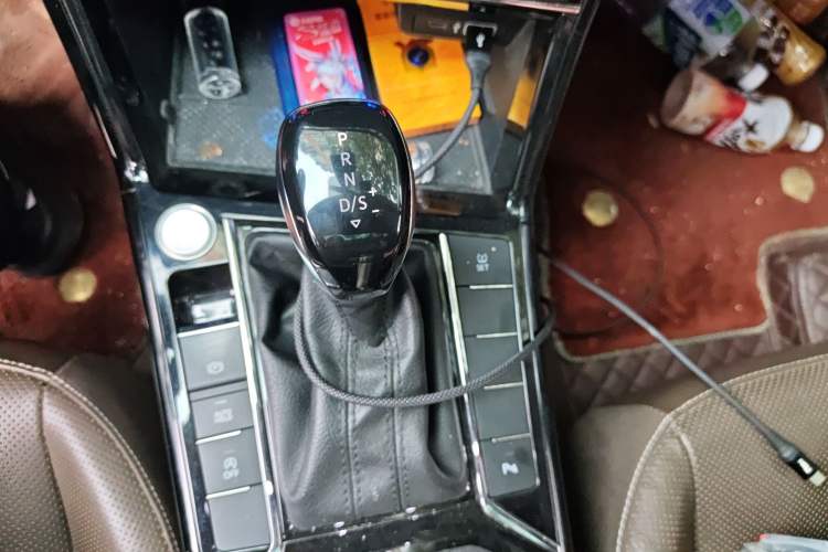 Used Volkswagen Passat 2020 330TSI Luxury Edition China VI
