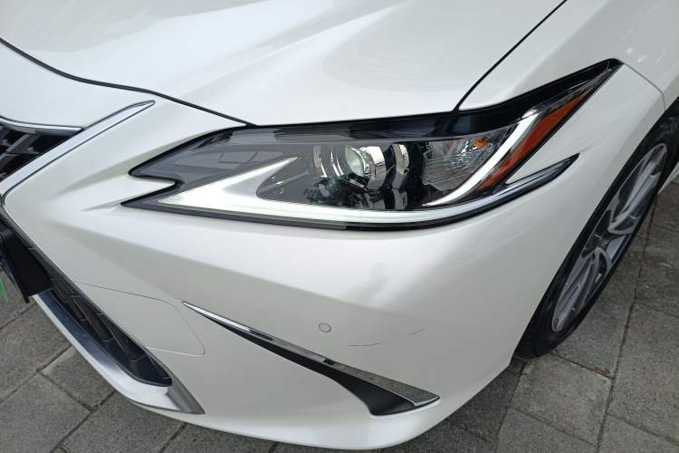 Used Lexus ES 2023 200 Luxury Edition
