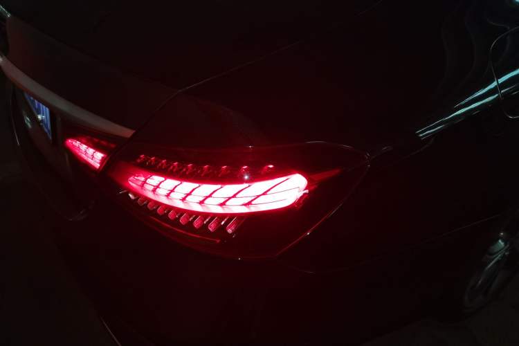 Used Mercedes-Benz E-Class 2021 Restyled E 300 L Sporty and Stylish Edition
