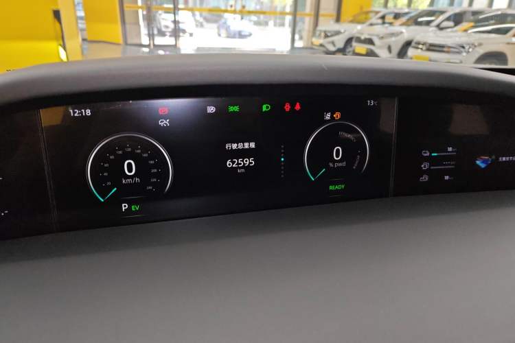 Used Changan UNI-K iDD 2023 Smart Electric iDD 1.5T 135km Smart Leading Model
