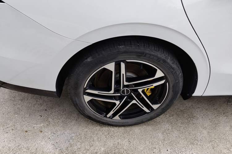 Used Roewe D7 2023 EV 510km Rear-Drive Flagship Edition
